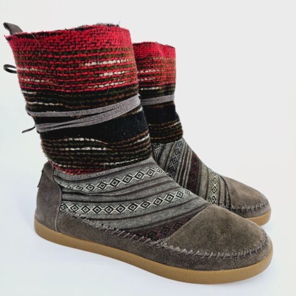 Toms | Gray Nepal Moccasin Boots | Size 9